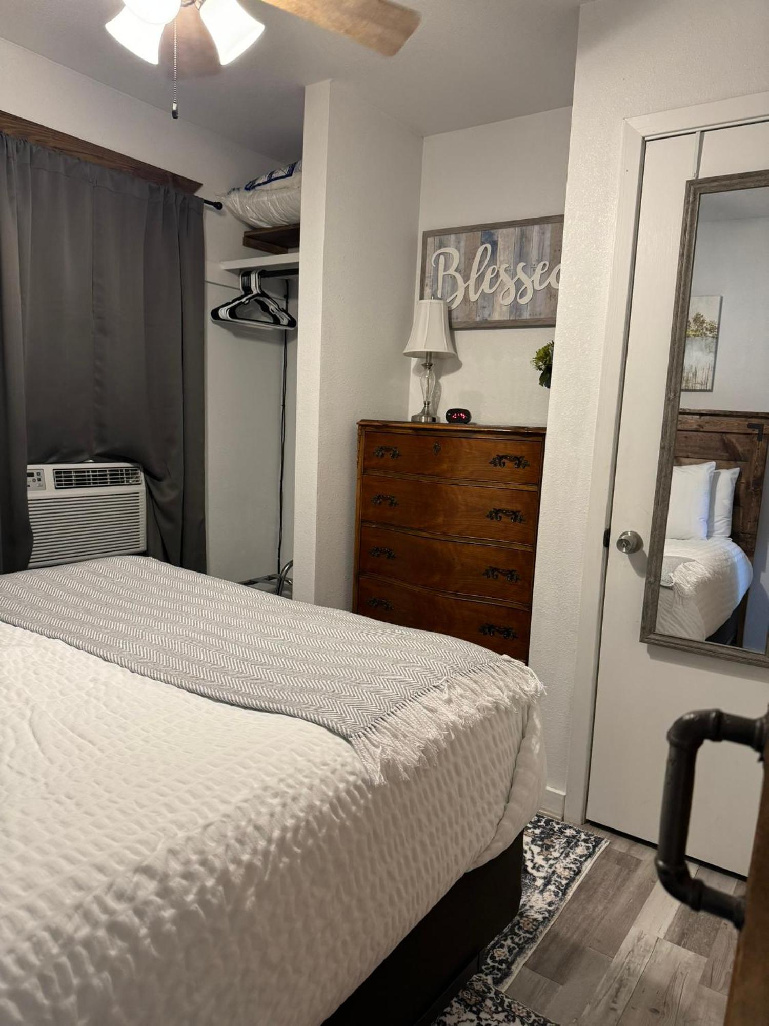 Mountain View Guest Motel エクステリア 写真